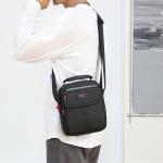 CHDWEY Umhängetaschen für Herren Vintage Mann Crossbody Tasche Kleine Männer Umhängetasche Tragbare Nylon Männliche Geldbörse Casual Mobiltelefon Jungen Messenger Bag(Black)