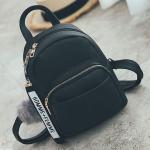 Mini Rugzak Meisje, Mode Rugzak voor Vrouwen Backpack met Pluche Bal Hanger, Casual Rugzak om Kleine Spullen Mee te Nemen voor Onderweg (Zwart)