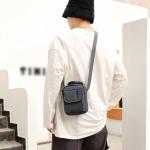 CHDWEY Umhängetaschen für Herren Kleine Umhängetasche for Männer lässig wasserdicht Nylon Messenger Bag Business weiche multifunktionale tragbare Reise Handtaschen Sack(Navy B