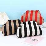Zomerse strandclutch voor dames, gebreid, gestreept, contrasterende kleur, kleine clutch, geweven tas voor zomerstranden, winkelen, reizen, zwart/goud.