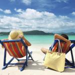Grote waterafstotende strandtas met rits 58 x 38 x 18 cm gestreept geel wit shopper schoudertas