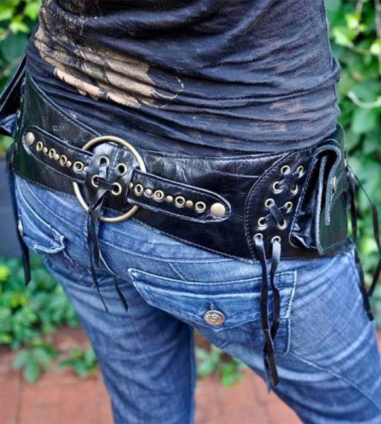 Cachorro Retro Rock Gürtel Tasche, Mittelalterliche Steampunk Leder Niete Quaste Taillentaschen, Renaissance Wikinger Piraten Party Kostüm Requisiten Cosplay Zubehör,Schwarz