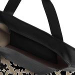 Shopper ruime boodschappentas en elegante handtas in een van waterafstotend materiaal, barok marmer, Medium