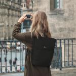 Kleine rugzak voor dames, 14 inch laptoprugzak met USB-oplaadpoort en laptopvak, kleine waterdichte dagrugzak, elegant, mini voor reizen, kantoor, dagelijks gebruik, school (zwart)