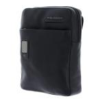 Piquadro Akron Schoudertas, leer, 22 cm