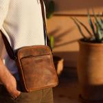 Premium schoudertas Tom van Buff Hunter leer, kleine schoudertas voor heren, donkerbruin