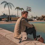 Johnny Urban Luis Schoudertas voor heren en dames, klein, beige, kleine tas om te hangen, voor vrije tijd en vakantie, sportieve schoudertas, waterafstotend