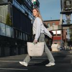 Smilla Strandtas met ritssluiting voor dames en heren, gezinsvakantie, sport, zwemmen, boodschappentas van gerecycled PET, waterafstotend, Zand Patroon, Eén maat