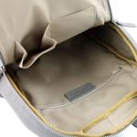 - T138 - Italiaanse damesrugzak van leer, taupe, M